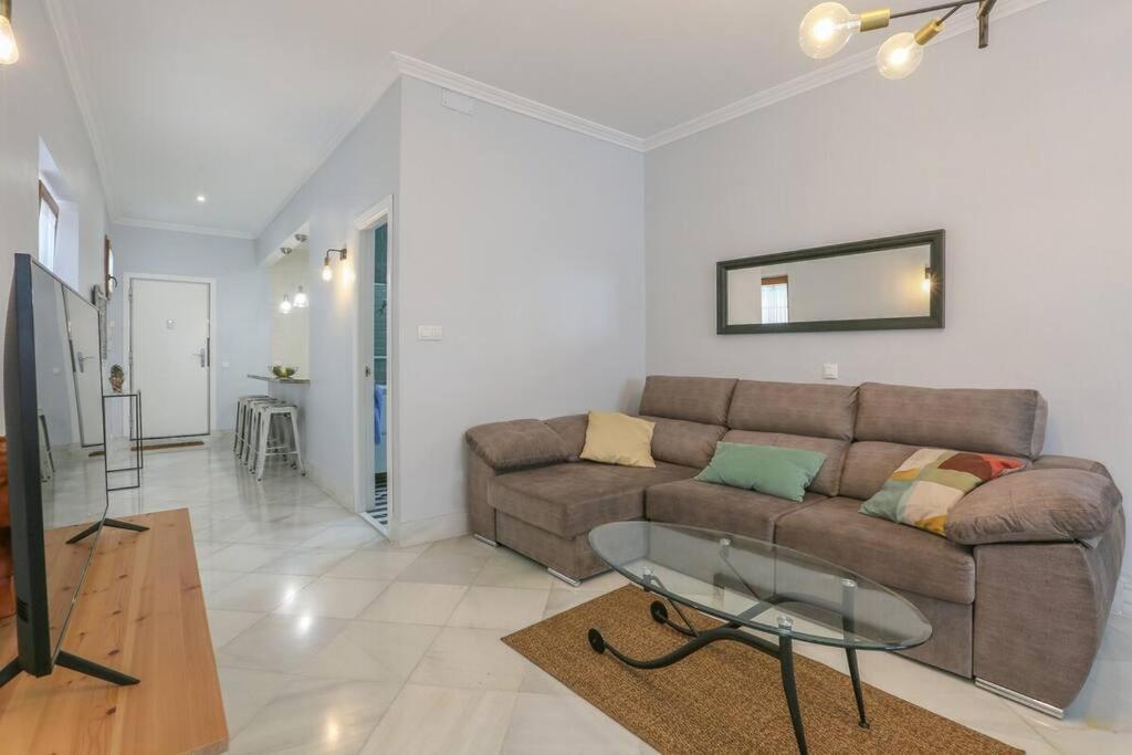 Riverwalk Suites - Puente Triana Sevilla Buitenkant foto