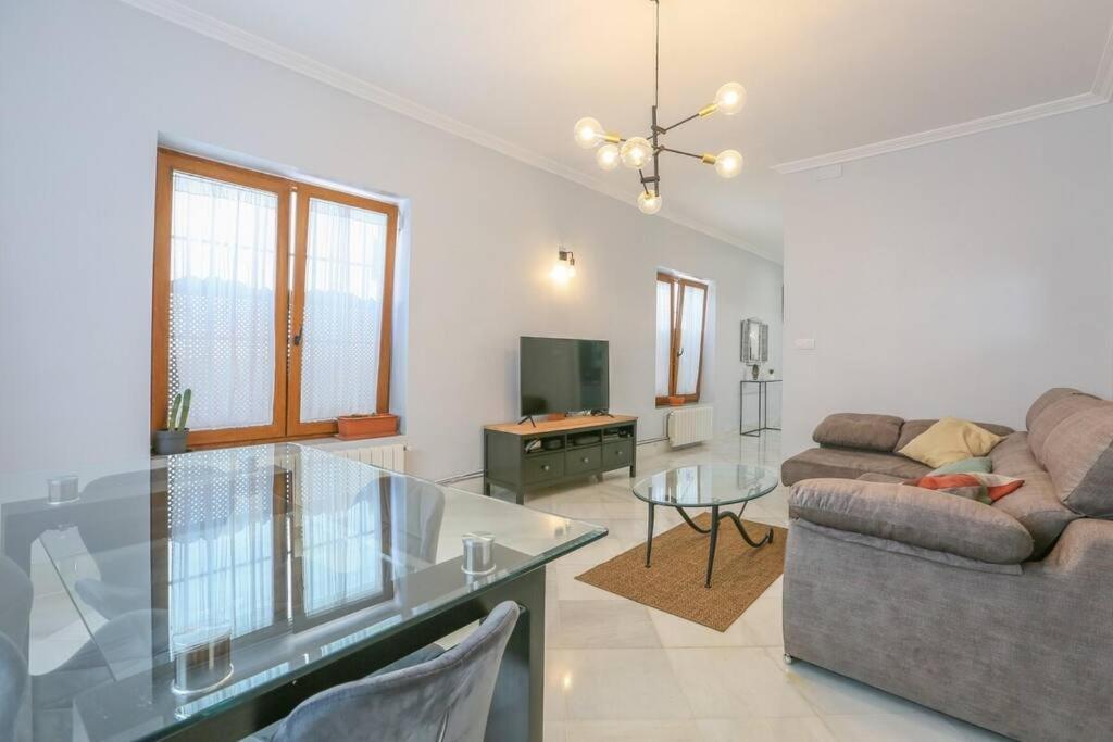 Riverwalk Suites - Puente Triana Sevilla Buitenkant foto