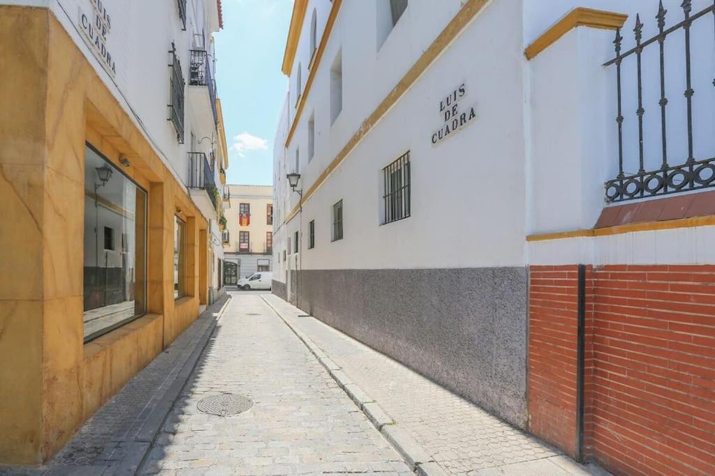 Riverwalk Suites - Puente Triana Sevilla Buitenkant foto